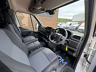 Used 2023 Renault Master LH35 Business Blue L3 H3 White - Interior and Exterior details 14