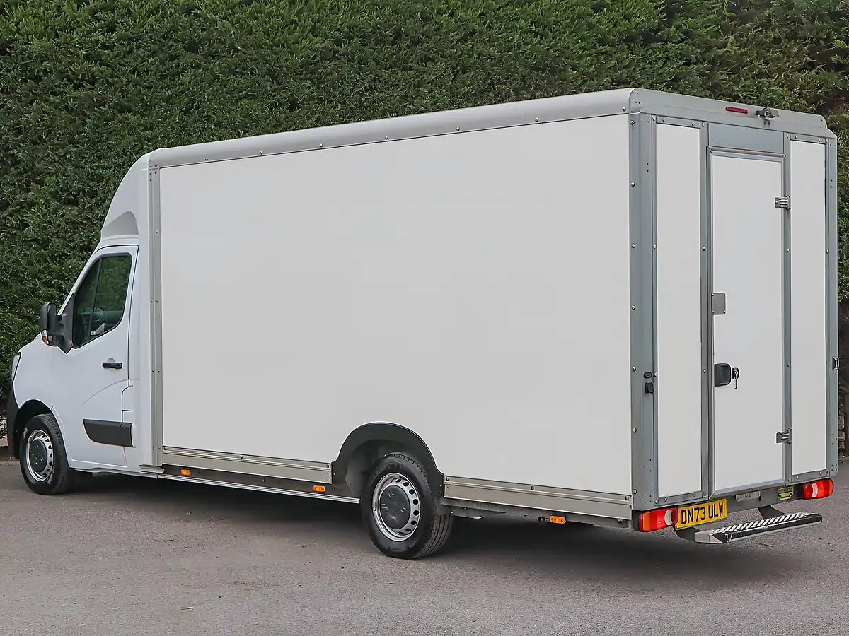 Used 2023 Renault Master LL35 Business Mineral White - Interior and Exterior details 19