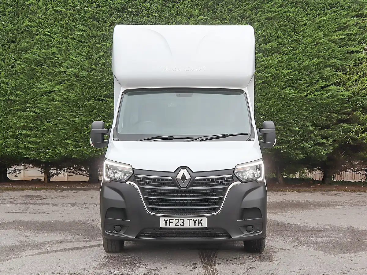 Used 2023 Renault Master LL35 Business Mineral White - Interior and Exterior details 3