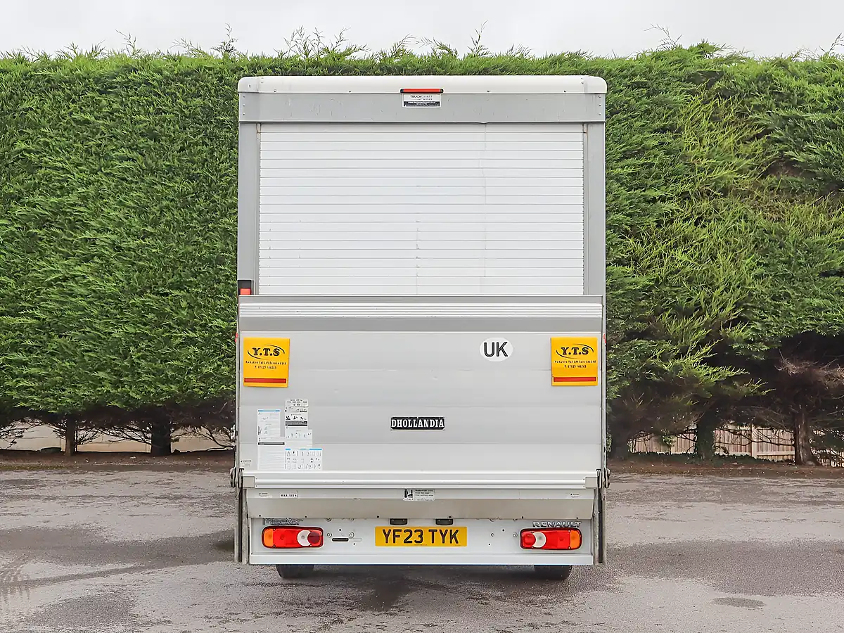 Used 2023 Renault Master LL35 Business Mineral White - Interior and Exterior details 7