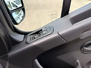 Used 2023 Renault Master LM35 Busines Plus Silver - Interior and Exterior details 17