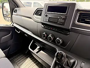 Used 2023 Renault Master LM35 Busines Plus Silver - Interior and Exterior details 18