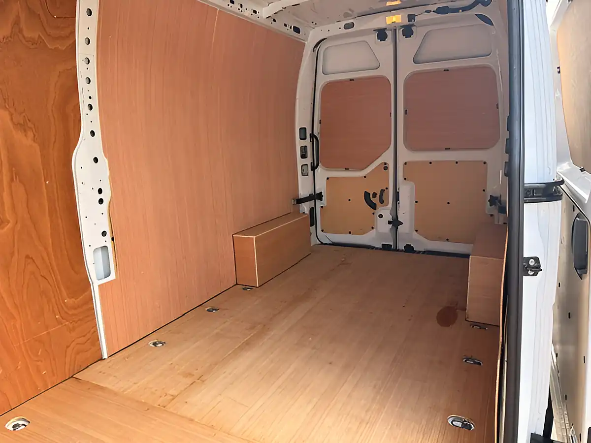Used 2023 Renault Master LM35 Business Plus White - Interior and Exterior details 10