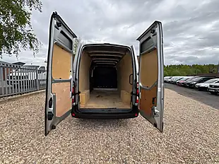 Used 2023 Renault Master LM35 Business+ Star Grey - Interior and Exterior details 5