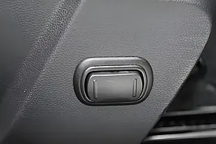 Used 2023 Renault Megane E-Tech Techno+ White - Interior and Exterior details 15