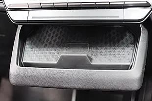 Used 2023 Renault Megane E-Tech Techno+ White - Interior and Exterior details 17