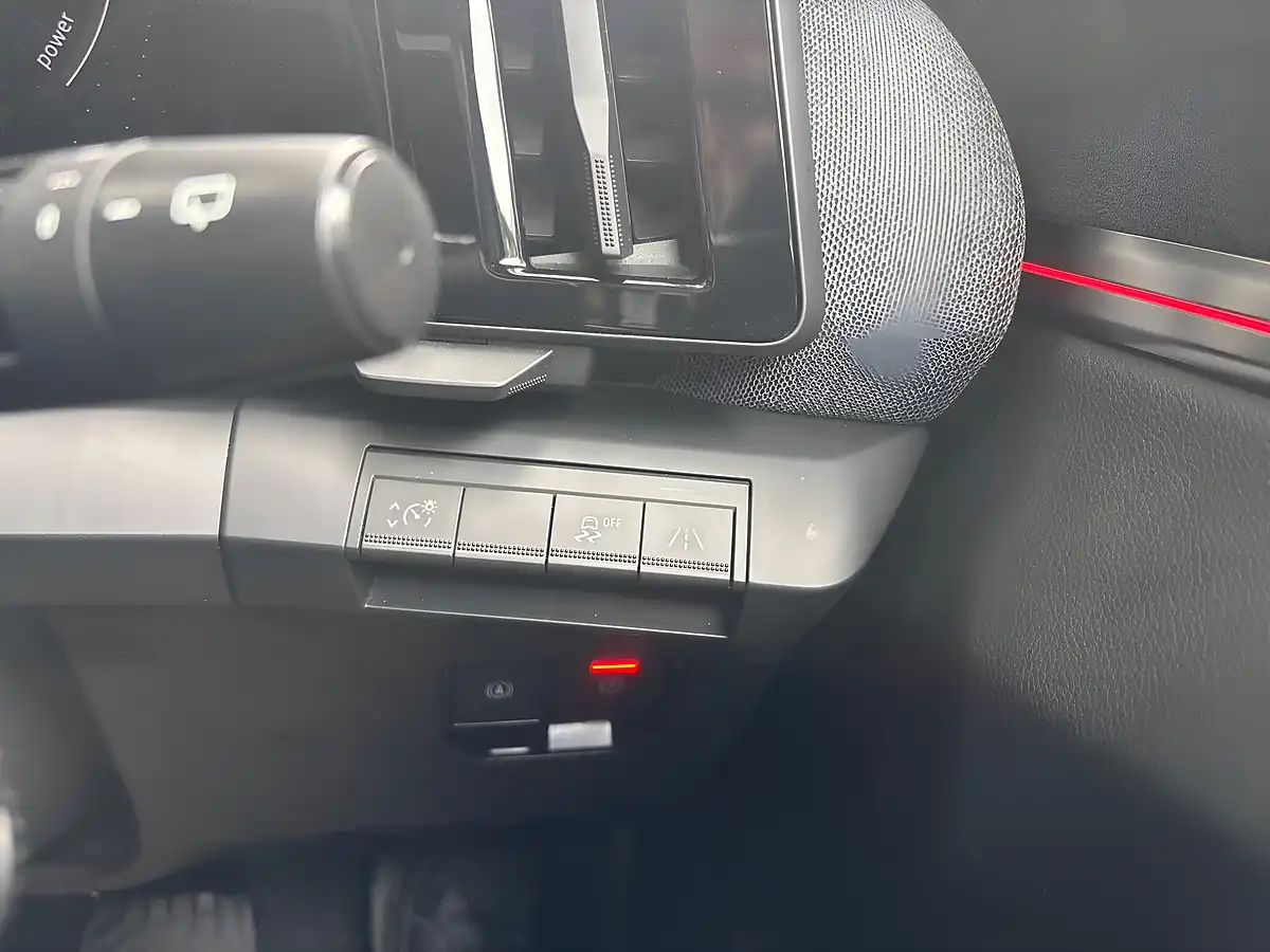 Used 2023 Renault Megane Techno Flame Red - Interior and Exterior details 11