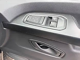Used 2023 Renault Trafic Advance Black - Interior and Exterior details 14