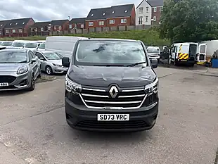 Used 2023 Renault Trafic Advance Black - Interior and Exterior details 2