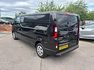 Used 2023 Renault Trafic Advance Black - Interior and Exterior details 7