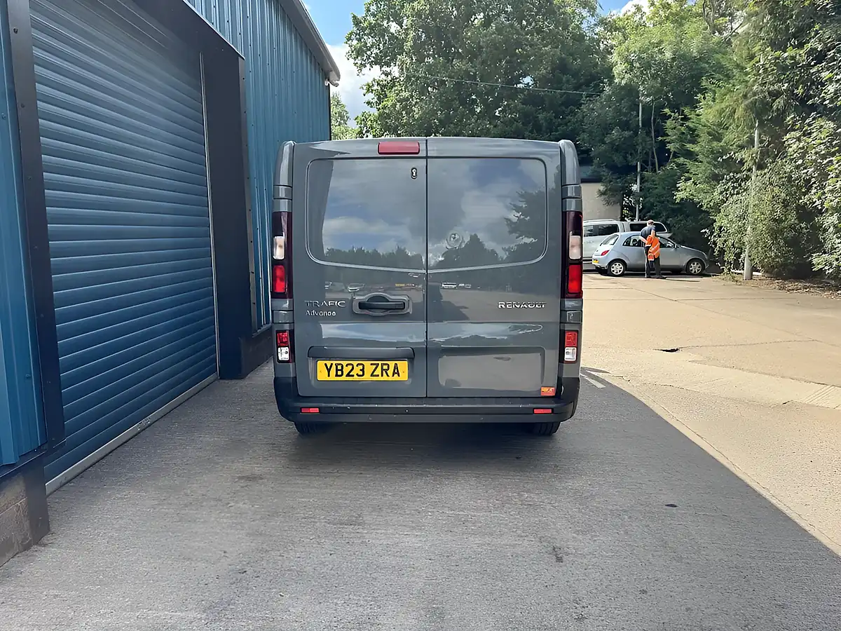 Used 2023 Renault Trafic Advance Grey - Interior and Exterior details 5