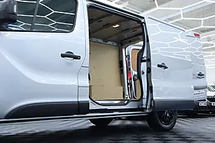 Used 2023 Renault Trafic Advance Grey - Interior and Exterior details 13