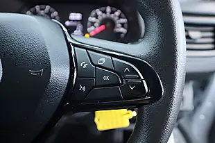 Used 2023 Renault Trafic Advance Grey - Interior and Exterior details 17
