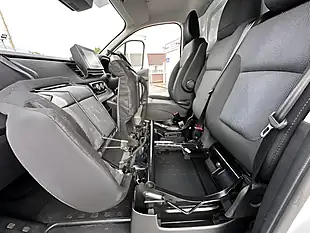 Used 2023 Renault Trafic Advance White - Interior and Exterior details 15