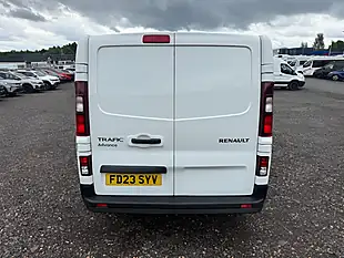 Used 2023 Renault Trafic Advance White - Interior and Exterior details 6