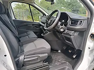 Used 2023 Renault Trafic Blue LL30 Start White - Interior and Exterior details 12