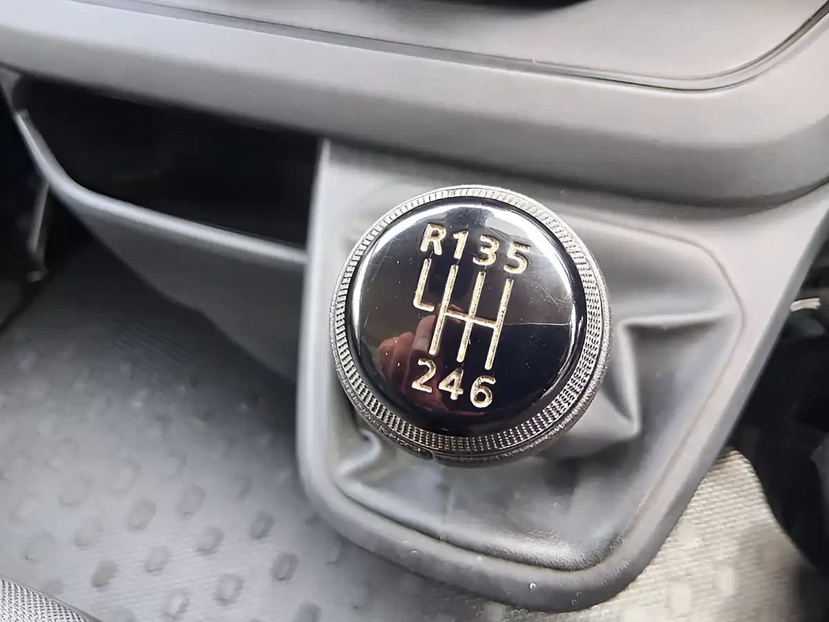 Used 2023 Renault Trafic Blue LL30 Start White - Interior and Exterior details 20