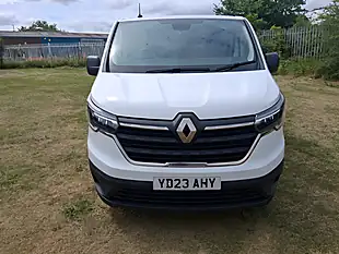 Used 2023 Renault Trafic Blue LL30 Start White - Interior and Exterior details 8