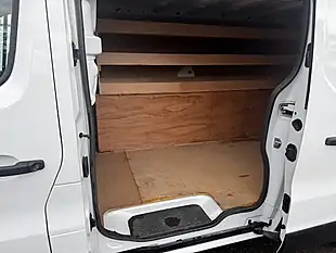 Used 2023 Renault Trafic Business+ Glacier White - Interior and Exterior details 13