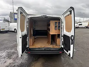Used 2023 Renault Trafic Business+ Glacier White - Interior and Exterior details 14