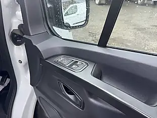 Used 2023 Renault Trafic Business+ Glacier White - Interior and Exterior details 15