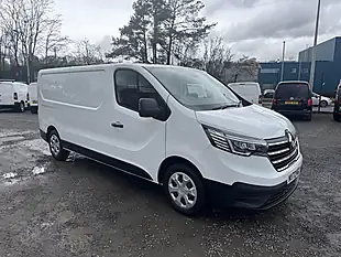 Used 2023 Renault Trafic Business+ Glacier White - Interior and Exterior details 3