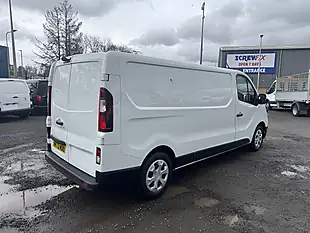 Used 2023 Renault Trafic Business+ Glacier White - Interior and Exterior details 5
