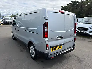 Used 2023 Renault Trafic Business+ Grey - Interior and Exterior details 3