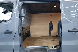 Used 2023 Renault Trafic Business+ Grey - Interior and Exterior details 13