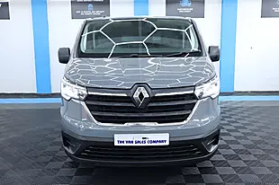 Used 2023 Renault Trafic Business+ Grey - Interior and Exterior details 4