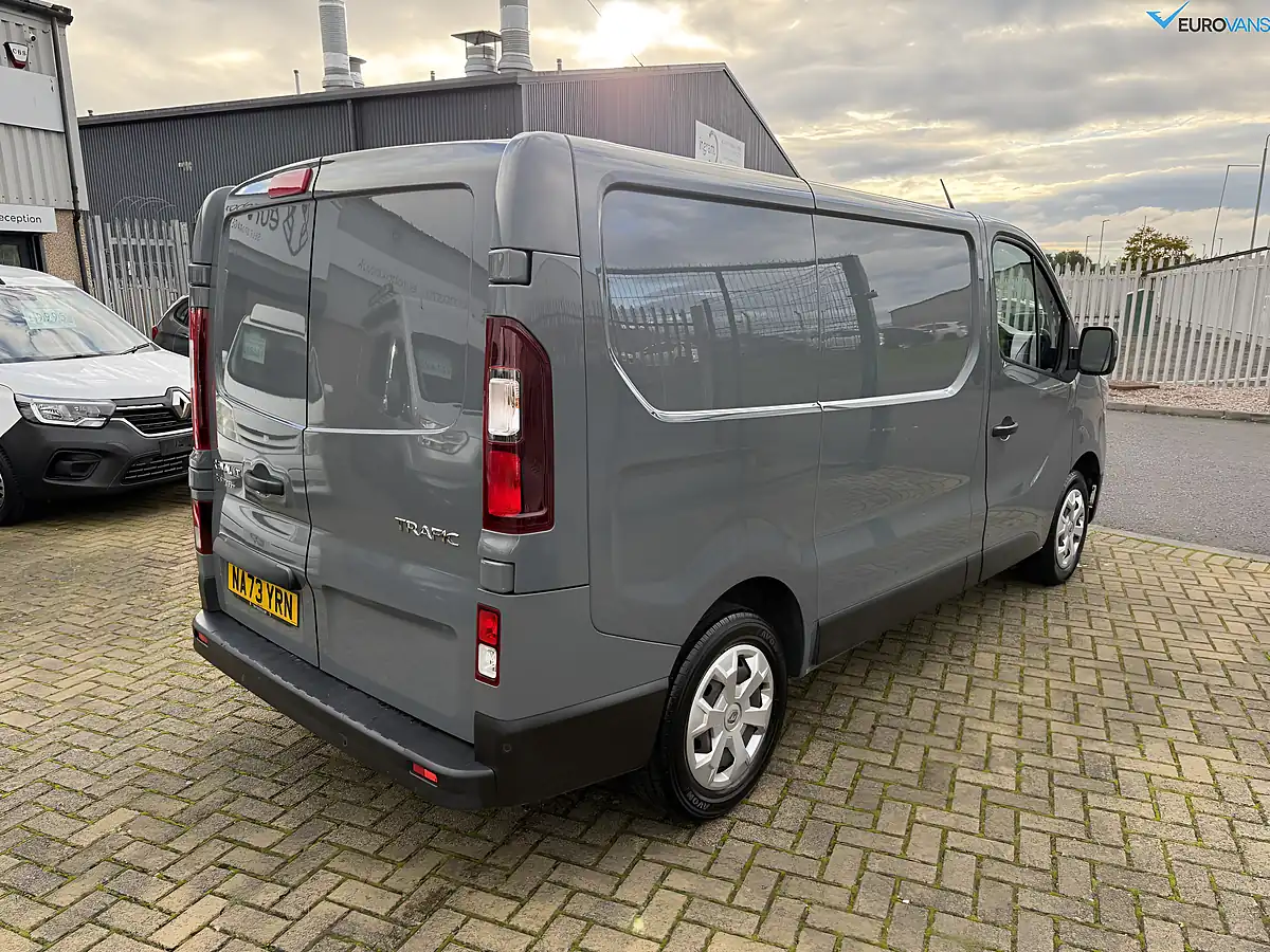 Used 2023 Renault Trafic Business+ Grey - Interior and Exterior details 2