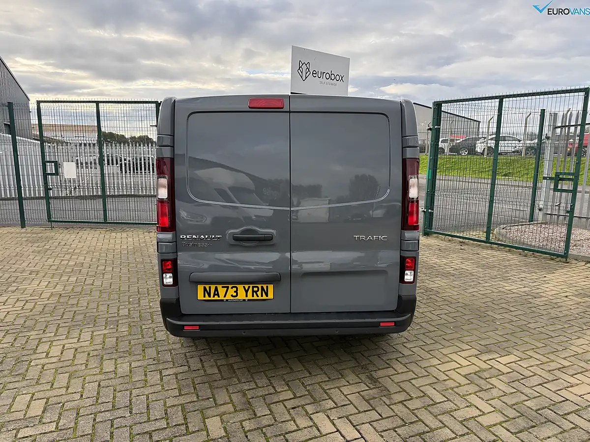 Used 2023 Renault Trafic Business+ Grey - Interior and Exterior details 3
