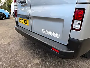 Used 2023 Renault Trafic Business+ Grey - Interior and Exterior details 11
