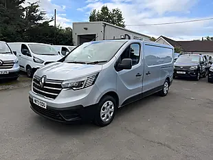 Used 2023 Renault Trafic Business+ Grey - Interior and Exterior details 7