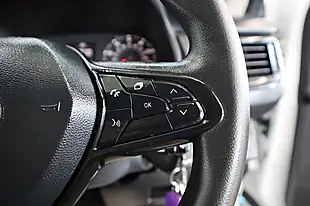 Used 2023 Renault Trafic Business+ White - Interior and Exterior details 17