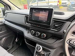 Used 2023 Renault Trafic Business+ White - Interior and Exterior details 7