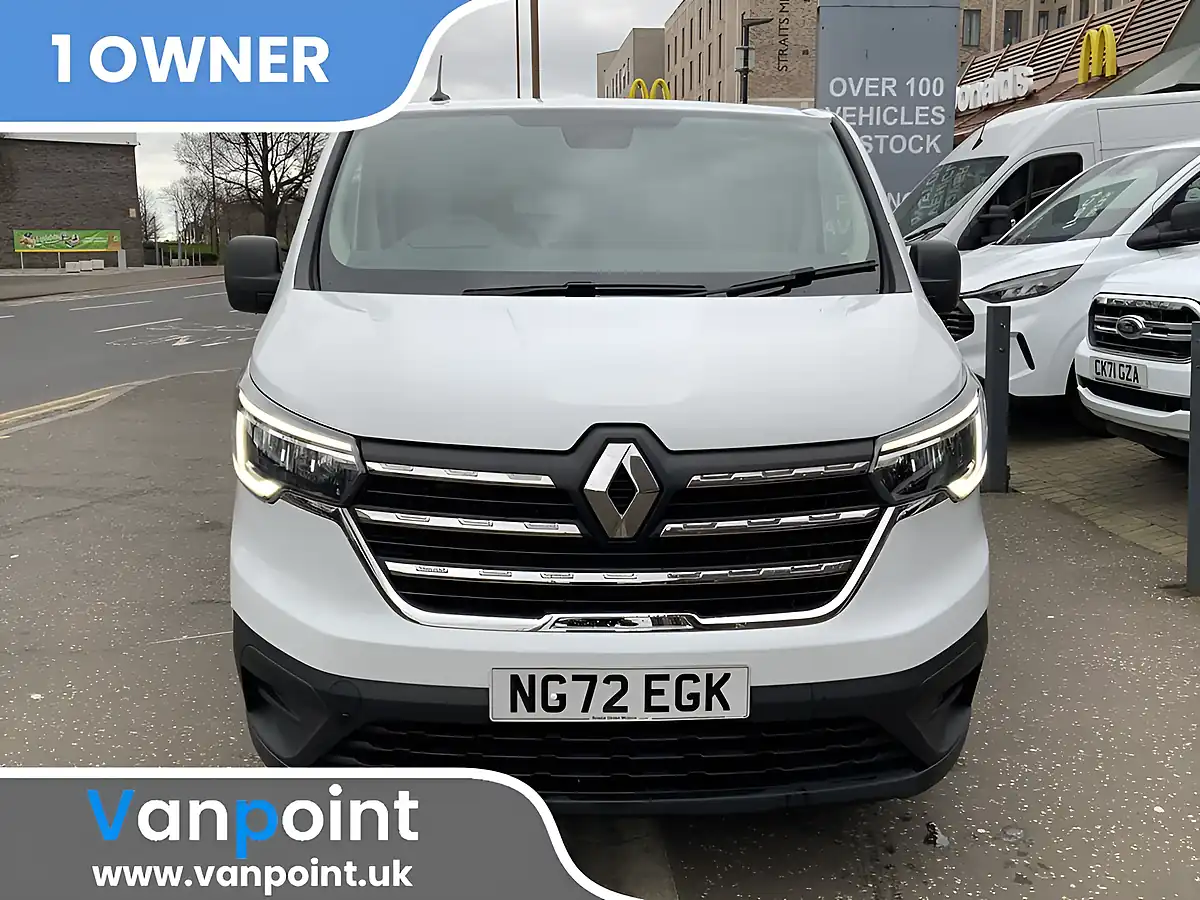 Used 2023 Renault Trafic Business+ White - Interior and Exterior details 2