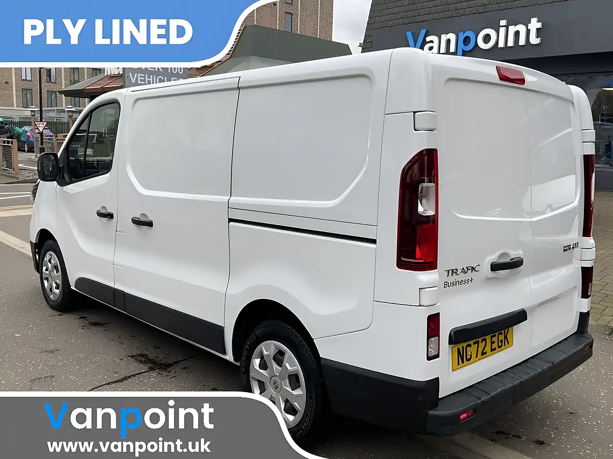 Used 2023 Renault Trafic Business+ White - Interior and Exterior details 4