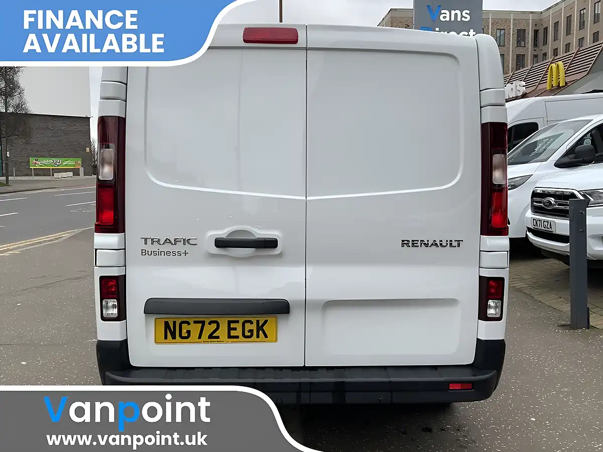 Used 2023 Renault Trafic Business+ White - Interior and Exterior details 5