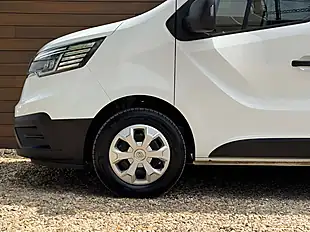 Used 2023 Renault Trafic LH30 Business+ L2-H2 Glacier White - Interior and Exterior details 10