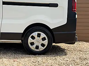 Used 2023 Renault Trafic LH30 Business+ L2-H2 Glacier White - Interior and Exterior details 14