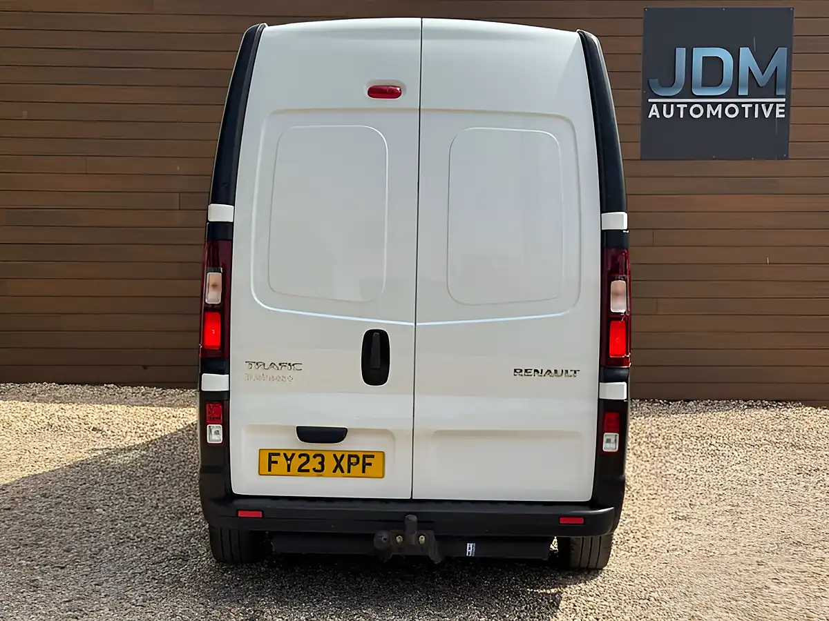 Used 2023 Renault Trafic LH30 Business+ L2-H2 Glacier White - Interior and Exterior details 4
