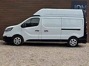 Used 2023 Renault Trafic LH30 Business+ L2-H2 Glacier White - Interior and Exterior details 7
