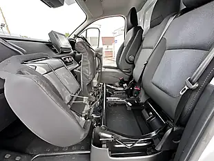Used 2023 Renault Trafic LL30 Advance White - Interior and Exterior details 15