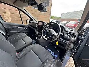 Used 2023 Renault Trafic LL30 Sport Blue Urban Grey - Interior and Exterior details 13