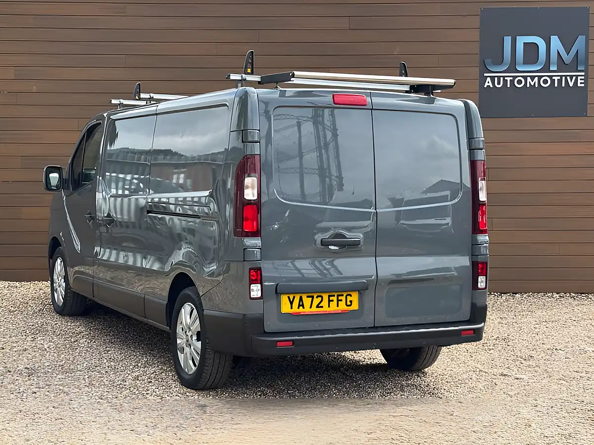 Used 2023 Renault Trafic LL30 Sport Blue Urban Grey - Interior and Exterior details 5