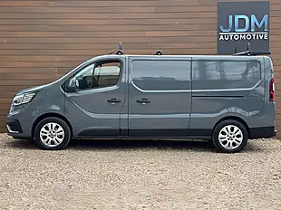 Used 2023 Renault Trafic LL30 Sport Blue Urban Grey - Interior and Exterior details 6