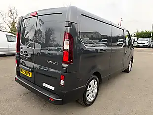 Used 2023 Renault Trafic LL30 Sport Grey - Interior and Exterior details 2