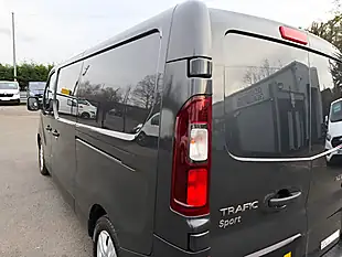 Used 2023 Renault Trafic LL30 Sport Grey - Interior and Exterior details 20