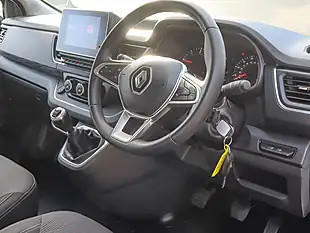 Used 2023 Renault Trafic LL30 Sport Nav Glacier White - Interior and Exterior details 20